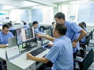 靈科超聲波行業(yè)第一家打造領(lǐng)尖技術(shù)，精密穩(wěn)定超聲波焊接機(jī)廠家